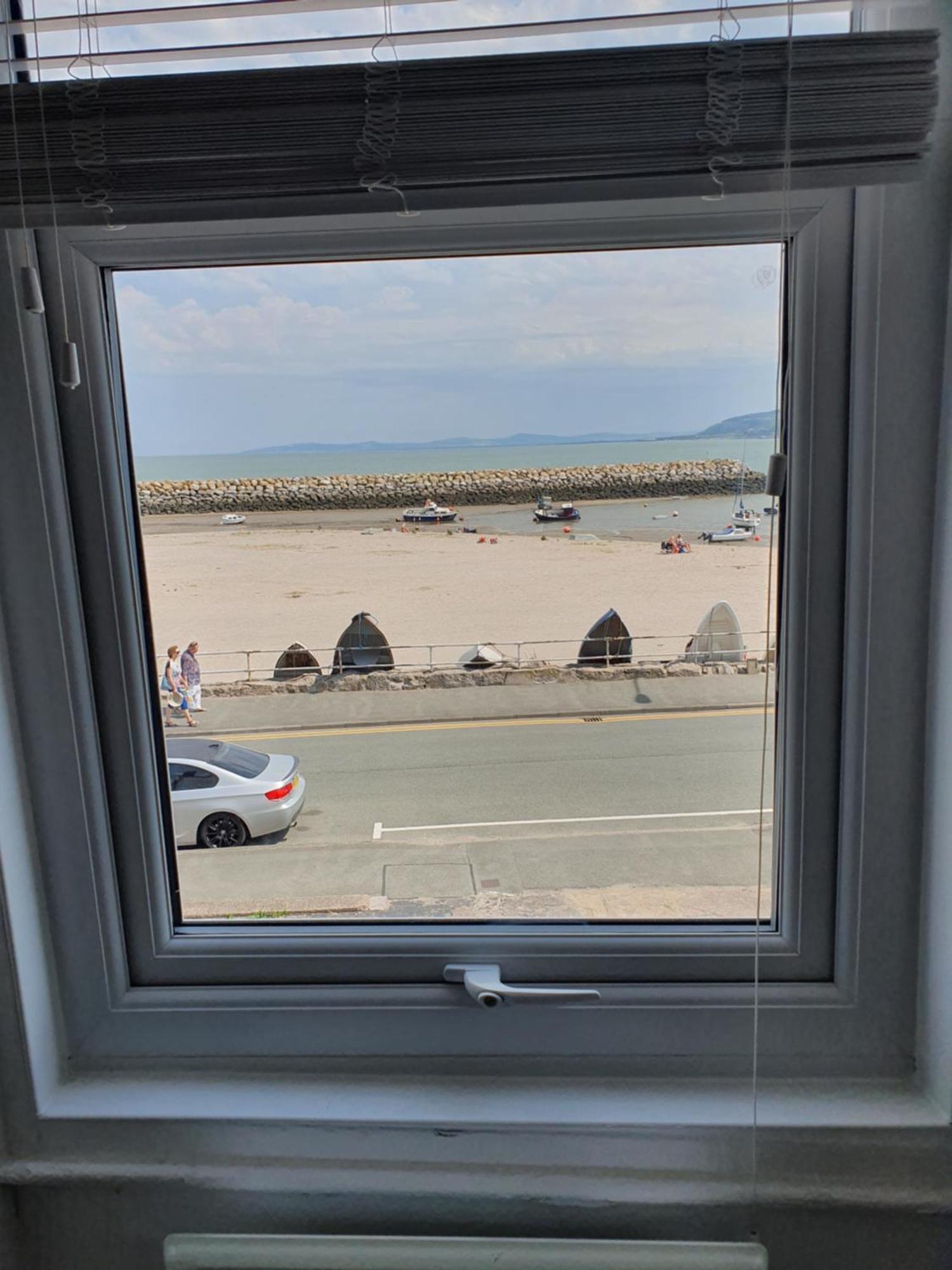 3 Harbour Views Apartamento Rhôs-on-Sea Exterior foto