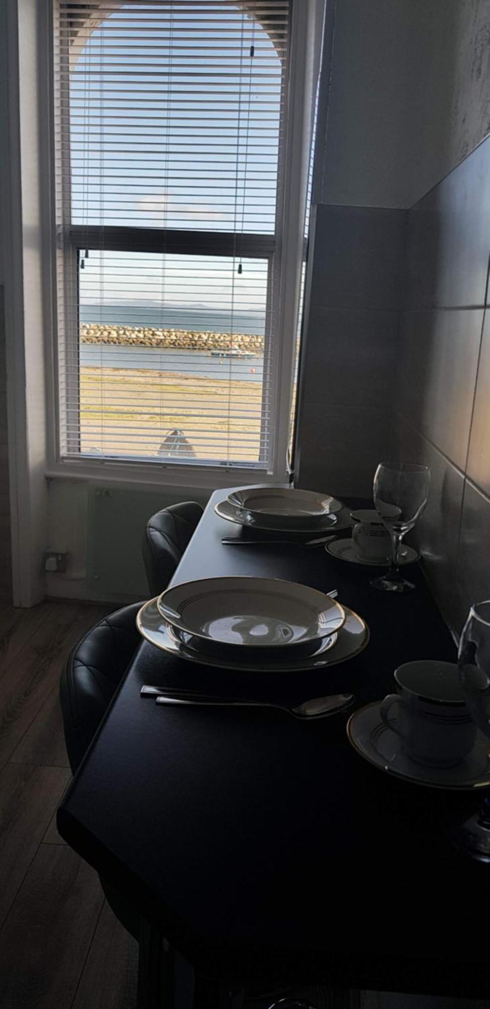 3 Harbour Views Apartamento Rhôs-on-Sea Exterior foto